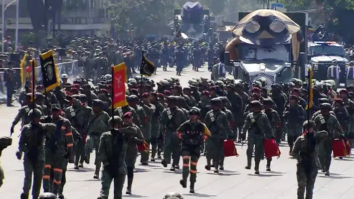 Desfile 20 de noviembre 2025: “México no volverá a caminar hacia atrás”