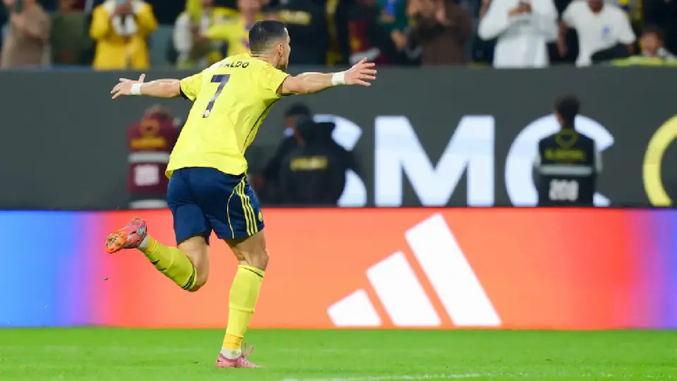 VIDEO: Cristiano Ronaldo emula mítico gol de chilena con el Al-Nasrr