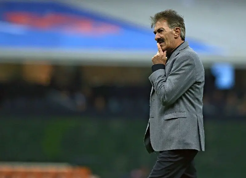 Ricardo La Volpe l IMAGO7