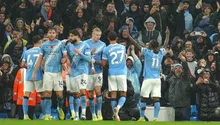 Manchester City golea al Liverpool y se mete a la carrera por el título de Premier League