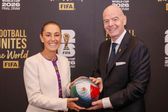 VIDEO: Sheinbaum en el sorteo del Mundial 2026: así fue su aparición en Washington