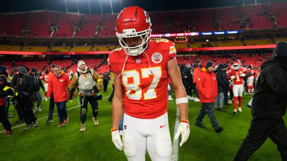 Exjugador de la NFL criticó a Travis Kelce tras soltar el pase de Patrick Mahomes