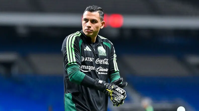 Selección Mexicana manda mensaje de apoyo a Malagón tras su grave lesión