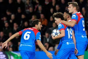 Atlético de Madrid sufrió, pero remontó ante PSV en Champions League