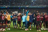 Flamengo sobrevive con uno menos ante Racing y clasifica a Final de Copa Libertadores