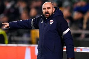 Entrenador bosnio sufrió un infarto en pleno partido y falleció minutos después