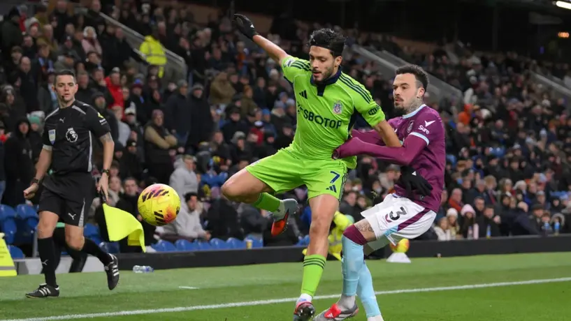 Fulham de Raúl Jiménez consigue importante victoria en su visita ante Burnley