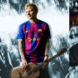 Barcelona elige a Ed Sheeran como "fichaje" para el Clásico ante Real Madrid