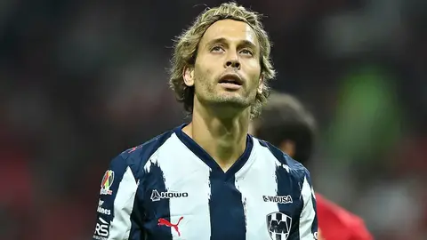 Ovación en Sevilla, pero futuro en México: Canales reafirma su compromiso con Rayados