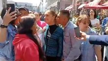 Presidenta Claudia Sheinbaum sufre acoso mientras caminaba por el Centro Histórico