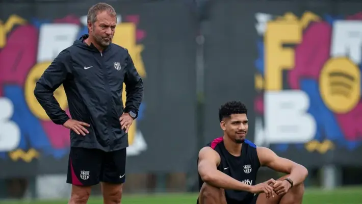 Hansi Flick confirma baja de Ronald Araújo para el juego ante el Atlético por tema privado: "Pido que lo respeten"
