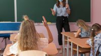 SEP pide a maestros reconocer a infancias y adolescencias trans en las escuelas