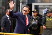Condenan a 14 años por corrupción a expresidente peruano Martín Vizcarra