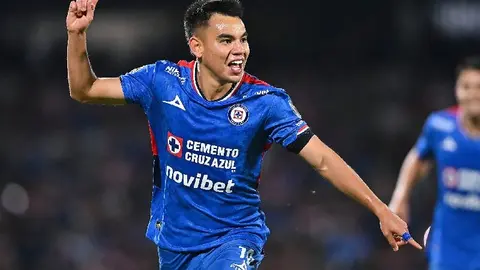 Erik Lira habla de Cruz Azul en la concentración del Tri: "Charly va a levantar la décima"