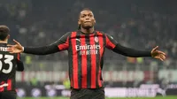 Sin Santiago Giménez, el Milan vence al Lazio con golazo de Rafael Leão
