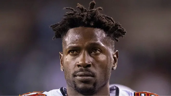 Antonio Brown es extraditado a Estados Unidos para afrontar juicio por intento de asesinato