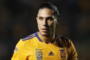 De Tigre a Rayado: Carlos Salcedo se alista para revivir el Clásico Regio desde el otro lado