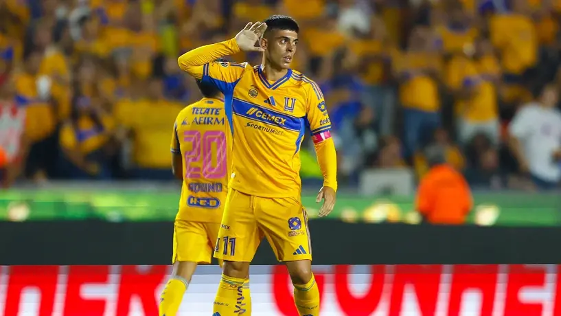 Brunetta interrumpe conferencia de prensa de Guido Pizarro y 'pide' cambio de posición