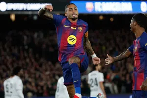 Barcelona vence 2-0 a Osasuna y cerrará el 2025 como líder de LaLiga