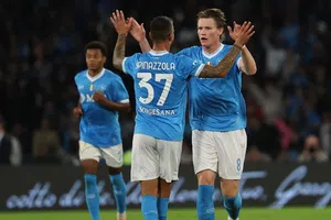 Napoli vence a Inter de Milán y se queda con el liderato de la Serie A