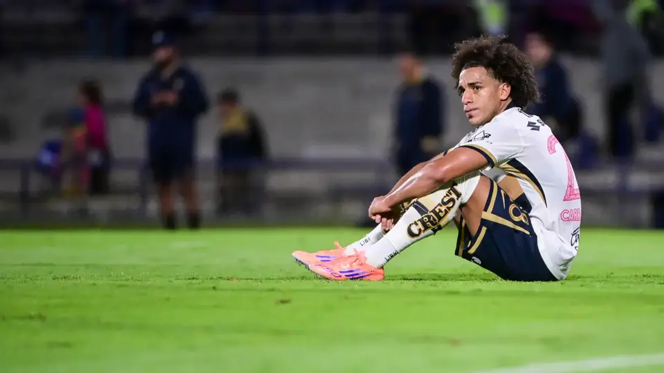 Adalberto Carrasquilla pide disculpas a Kevin Mier tras dura entrada