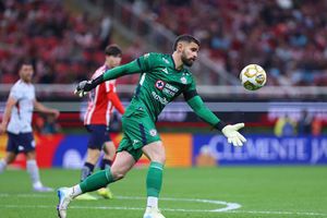 ¿Gudiño al Mundial 2026? Narrador de TUDN postula a su candidato tras caos con porteros mexicanos