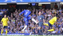 Chelsea se acuerda de gol de Essien... ¡en el mayor robo en la historia de la Champions League!