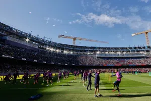 ¡En casa! Barcelona entrenó por primera vez en el renovado Camp Nou con más de 20 mil fanáticos
