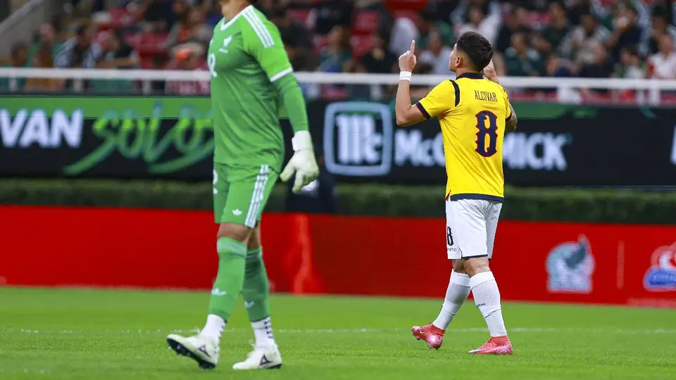 ¡Polémica en Zapopan! Ecuador empató el juego ante México vía penal marcado por el VAR