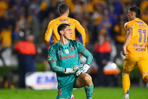 ¡Victoria Felina! Tigres toma ventaja en la Final gracias a error de Hugo González