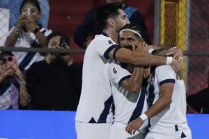 Guatemala del 'Flaco' Tena se despide de las Eliminatorias con victoria y negándole el Mundial a Surinam