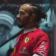 Lewis Hamilton se emociona con el homenaje a Roscoe en el GP de México