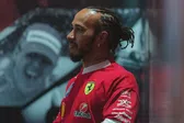 Lewis Hamilton se emociona con el homenaje a Roscoe en el GP de México