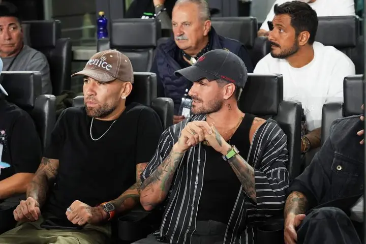 Otamendi junto a Rodrigo De Paul sin tener actividad | AP