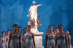 Llama olímpica comienza su viaje hacia los Juegos Olímpicos de Invierno de Milán Cortina