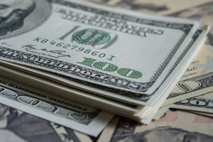 ¿Cambiarás dólares? Así cierra el peso este viernes 17 de octubre