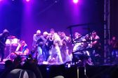 VIDEO / Zafarrancho en baile de Toluca: bandas musicales se golpean en pleno escenario