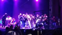 VIDEO / Zafarrancho en baile de Toluca: bandas musicales se golpean en pleno escenario