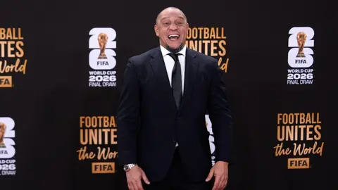 Roberto Carlos espera un Mundial “grandísimo” con Brasil como protagonista y jugando en México