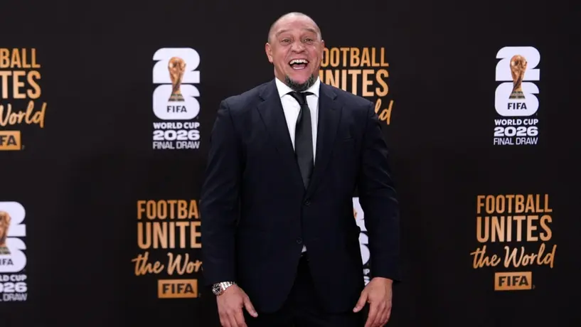Roberto Carlos espera un Mundial “grandísimo” con Brasil como protagonista y jugando en México