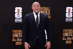 Roberto Carlos espera un Mundial “grandísimo” con Brasil como protagonista y jugando en México