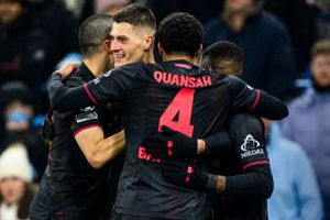 Manchester City perdió contra el Bayer Leverkusen y se aleja de los ocho primeros lugares