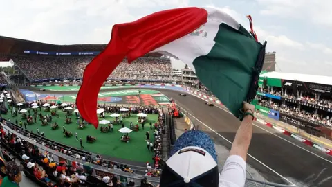 "La Ciudad de México, campeona en organización": Clara Brugada, durante banderazo del GP de la CDMX