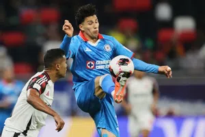 Jorge Sánchez, destrozado tras eliminación de Cruz Azul en la Copa Intercontinental