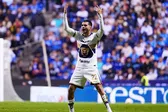 Cruz Azul deja ir el liderato ante Pumas y cae hasta el tercer lugar