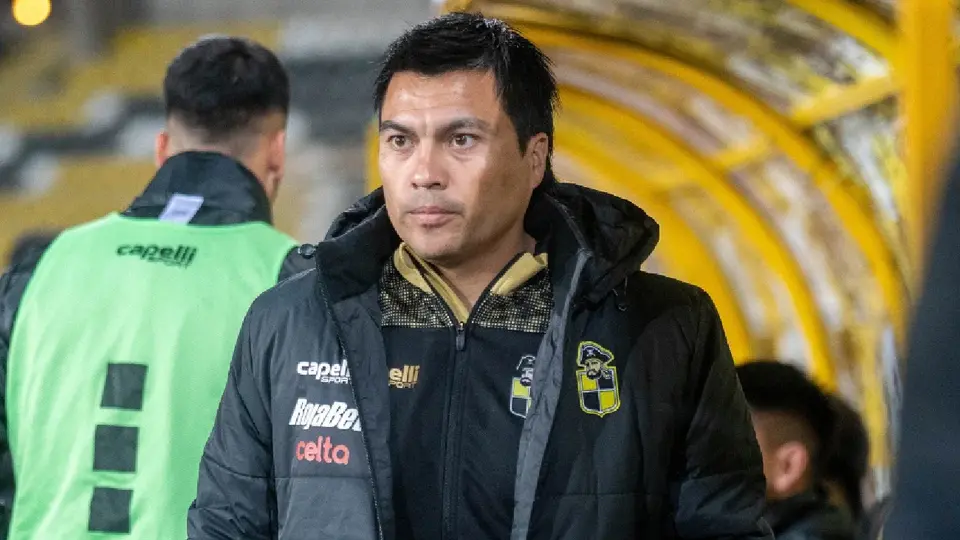 Esteban González, nuevo técnico de Querétaro para el Clausura 2026