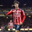 'Hormiga' González apunta a renovar su contrato y mejorar su salario con Chivas