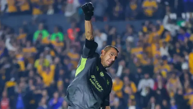 Héroe Patón: Nahuel Guzmán llega a 22 penales atajados en la Liga MX
