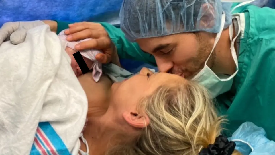 Enrique Iglesias y Anna Kournikova se convierten en padres… ¡por cuarta vez!