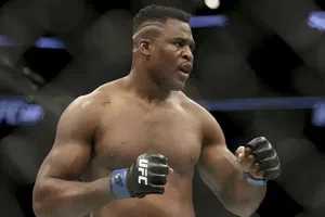 Francis Ngannou rechazó oferta millonaria de Jake Paul para pelear con él